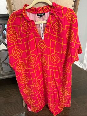 chic Bright Pink and Gold Geometric Mini Dress